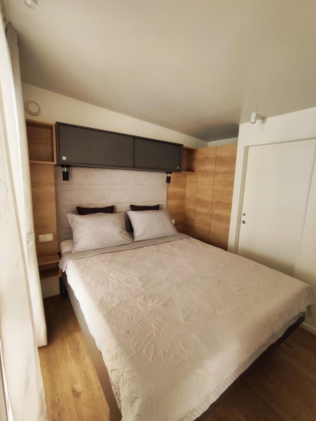 Mobile home Kala Biograd Na Moru Esterno foto